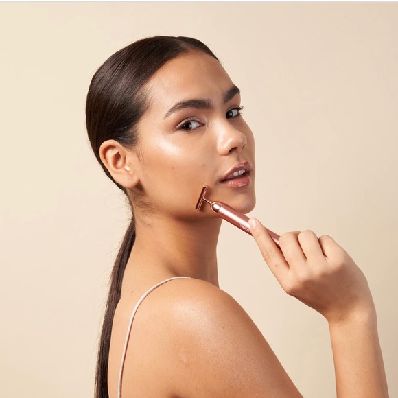 Vanity Planet Other - Vanity Planet Tona Lift and Tone Sculpting Bar SOLD OUT